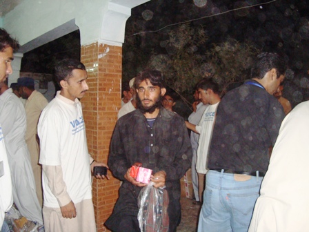 Volunteers of voice are distributing goods at Nowshera, Khyber Pakhtunkhwa – Flood 2010
